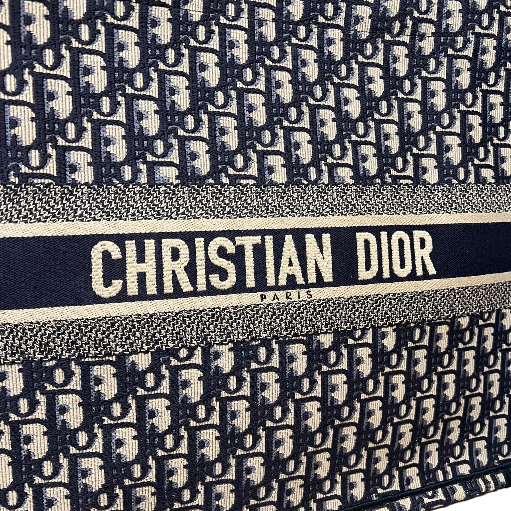 DIOR BOOK TOTE GRANDE